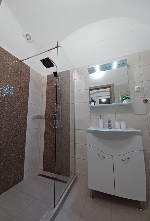 Apartmán Rad-var Apartmanhaz *